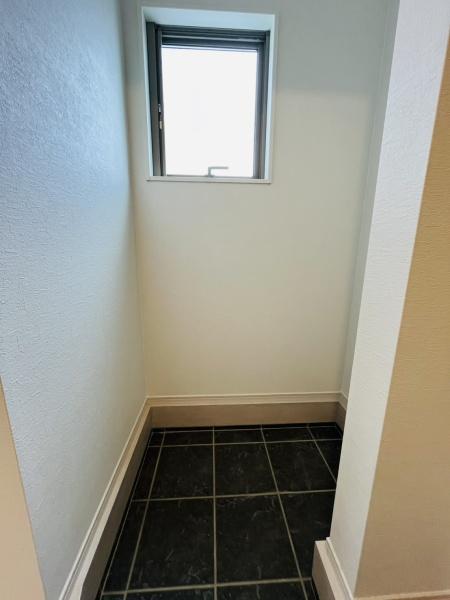 �_�ސ쌧������s����2���ڂ̐V�z��ˌ��Ă̎��[