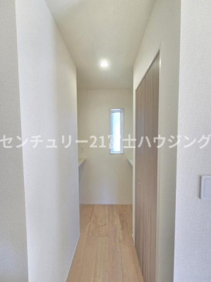 [@pg[