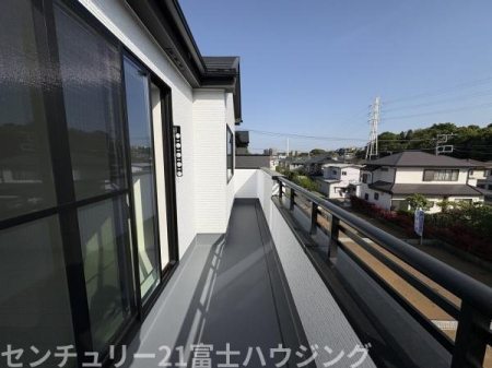 oRj[@-