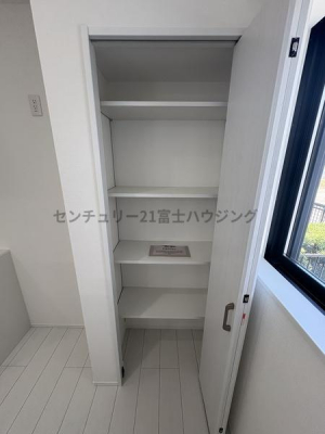 [@-