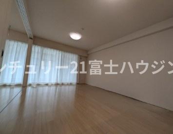 _ސ쌧qs5ڂ̒Ã}ṼrO