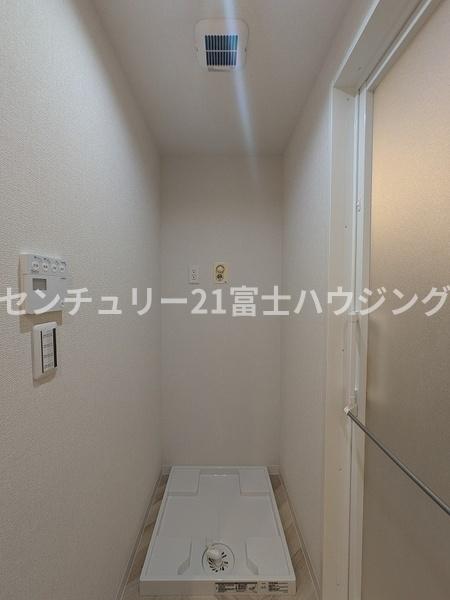 _ސ쌧qs5ڂ̒Ã}V̐ʑEʏ