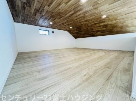 �_�ސ쌧������s�H��1���ڂ̐V�z��ˌ��Ă̂��̑�����