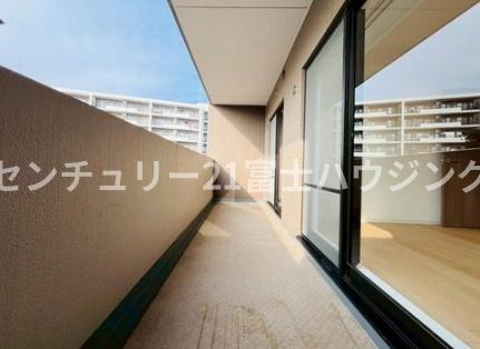 oRj[@-