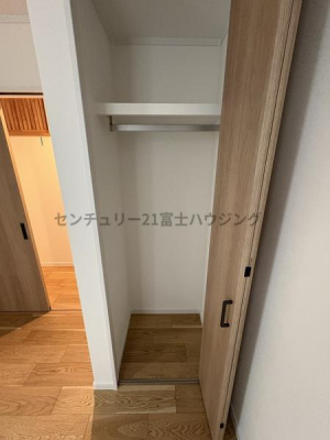 [@-
