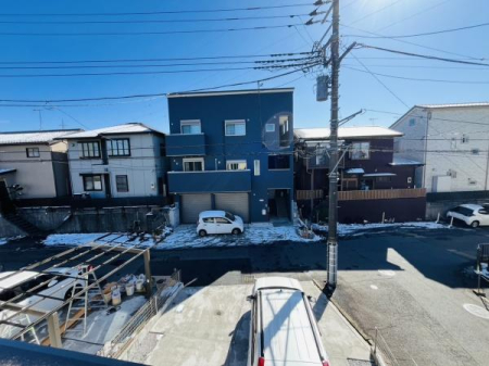 �_�ސ쌧������s�{��5���ڂ̐V�z��ˌ��Ă̏Z�˂���̒��]�ʐ^