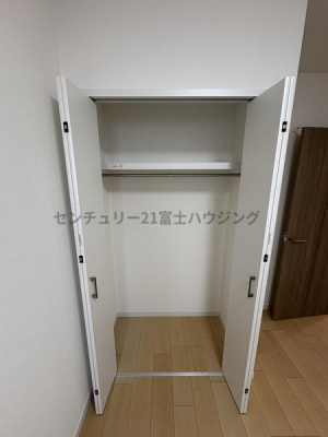 [@-