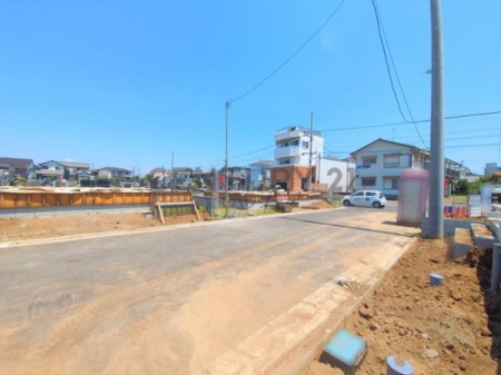 _ސ쌧s2ڂ̐VzˌĂ̑OʓH܂ތnʐ^