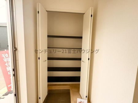 �_�ސ쌧������s����2���ڂ̐V�z��ˌ��Ă̎��[