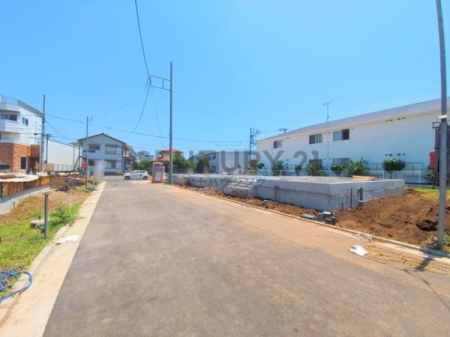 _ސ쌧s2ڂ̐VzˌĂ̑OʓH܂ތnʐ^