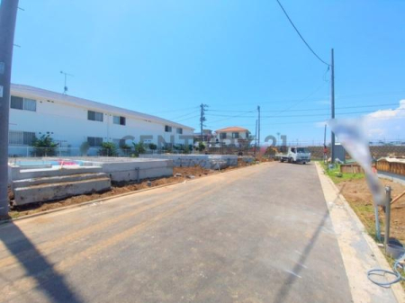 _ސ쌧s2ڂ̐VzˌĂ̑OʓH܂ތnʐ^