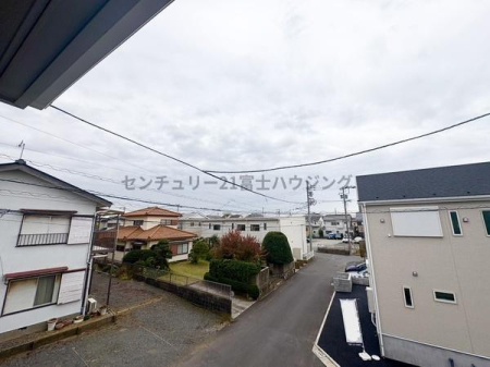 �_�ސ쌧������s����2���ڂ̐V�z��ˌ��Ă̏Z�˂���̒��]�ʐ^