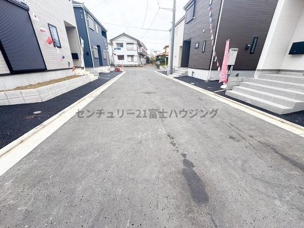 _ސ쌧s2ڂ̐VzˌĂ̑OʓH܂ތnʐ^