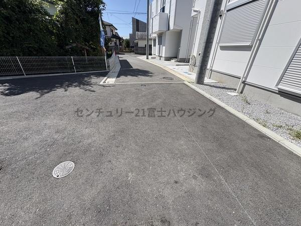 _ސ쌧s2ڂ̐VzˌĂ̑OʓH܂ތnʐ^