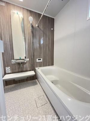 �_�ސ쌧������s����5���ڂ̐V�z��ˌ��Ă̗���