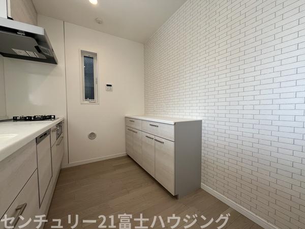 �_�ސ쌧������s����5���ڂ̐V�z��ˌ��Ẳ摜