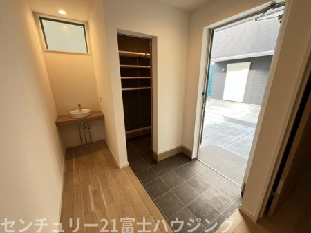 �_�ސ쌧������s����5���ڂ̐V�z��ˌ��Ă̌���