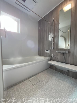 �_�ސ쌧������s����5���ڂ̐V�z��ˌ��Ă̗���