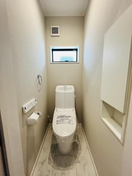 �_�ސ쌧������s�l�{��̐V�z��ˌ��Ẵg�C��