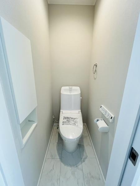 �_�ސ쌧������s�l�{��̐V�z��ˌ��Ẵg�C��