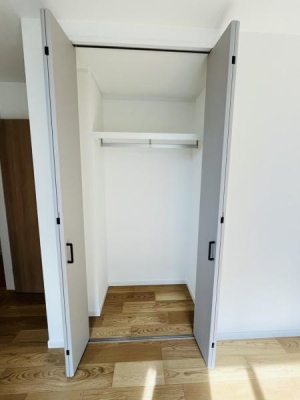 �_�ސ쌧������s�l�{��̐V�z��ˌ��Ă̎��[