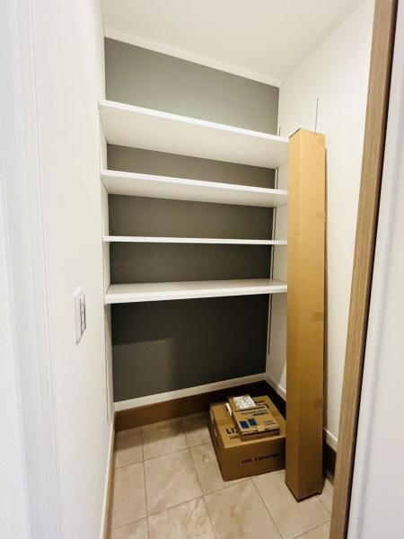 �_�ސ쌧������s�l�{��̐V�z��ˌ��Ă̎��[