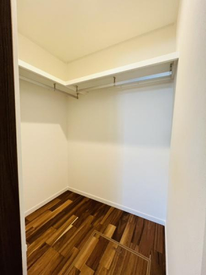 �_�ސ쌧������s�l�{��̐V�z��ˌ��Ă̎��[