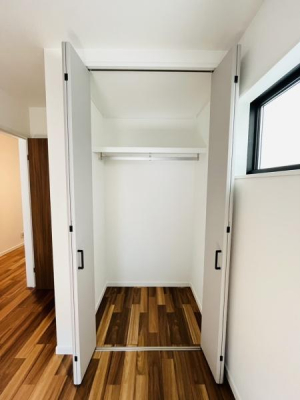 �_�ސ쌧������s�l�{��̐V�z��ˌ��Ă̎��[