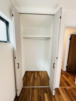 �_�ސ쌧������s�l�{��̐V�z��ˌ��Ă̎��[