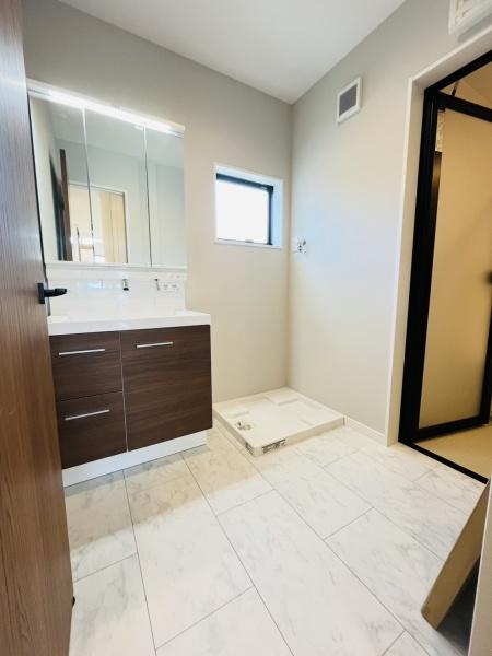 �_�ސ쌧������s�l�{��̐V�z��ˌ��Ă̐��ʑ�E���ʏ�