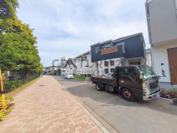 _ސ쌧s5ڂ̐VzˌĂ̑OʓH܂ތnʐ^