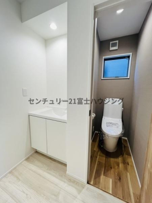 �_�ސ쌧������s�H��1���ڂ̐V�z��ˌ��Ẵg�C��