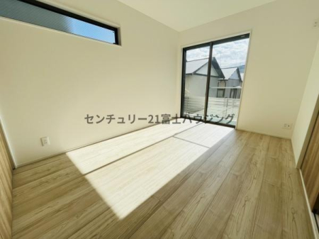 �_�ސ쌧������s�H��1���ڂ̐V�z��ˌ��Ă̗m��