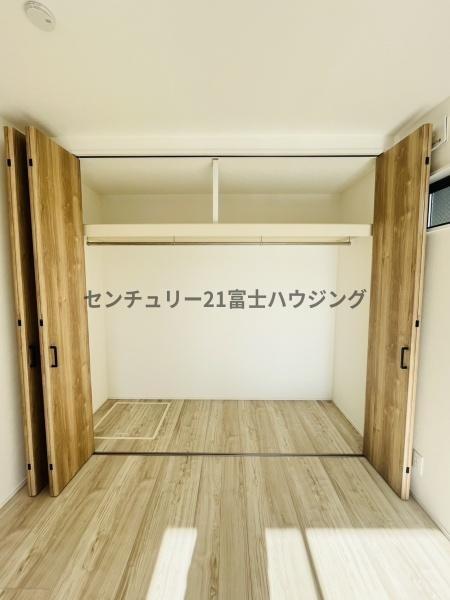 �_�ސ쌧������s�H��1���ڂ̐V�z��ˌ��Ă̎��[