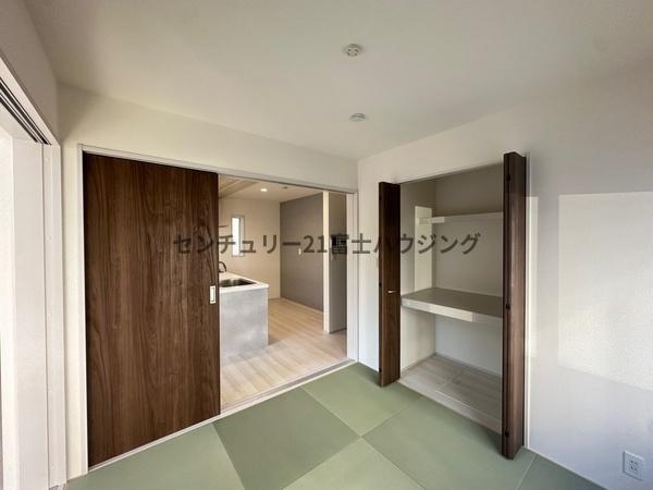 �_�ސ쌧������s�l�{��̐V�z��ˌ��Ă̘a��