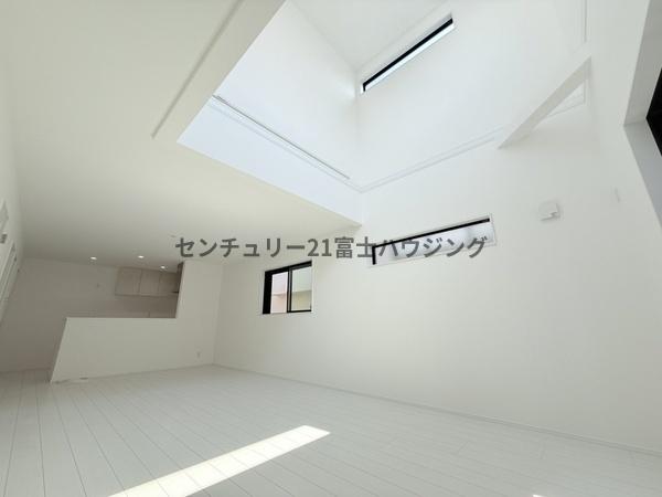 _ސ쌧sғ2ڂ̐VzˌẴrO