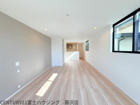 _ސ쌧sԑ򒬂̐VzˌẴrO