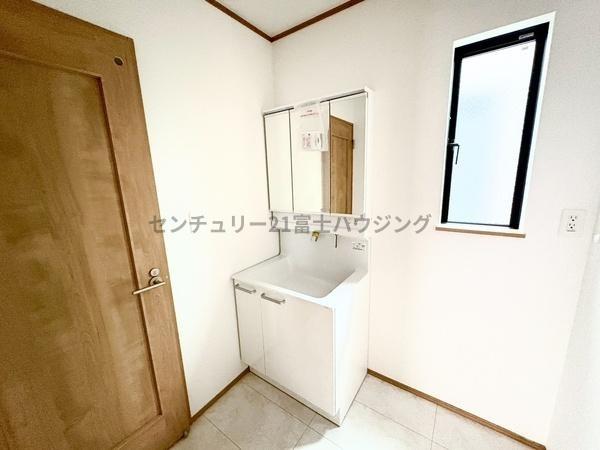 �_�ސ쌧������s���C�ݓ�4���ڂ̐V�z��ˌ��Ă̐��ʑ�E���ʏ�