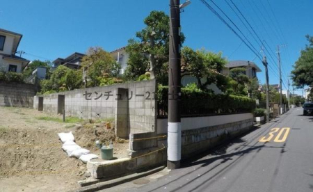 _ސ쌧qsq3ڂ̓yn̑OʓH܂ތnʐ^