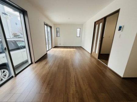 �_�ސ쌧������s�~��1���ڂ̐V�z��ˌ��Ẵ��r���O