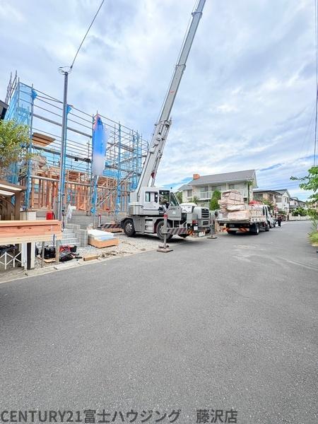 _ސ쌧qs7ڂ̐VzˌĂ̑OʓH܂ތnʐ^