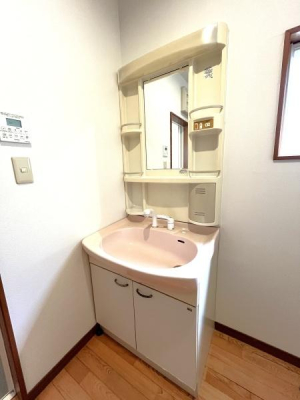 _ސ쌧sl{̒ÈˌĂ̐ʑEʏ