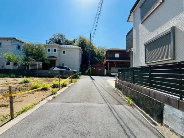 _ސ쌧sА2ڂ̓yn̑OʓH܂ތnʐ^