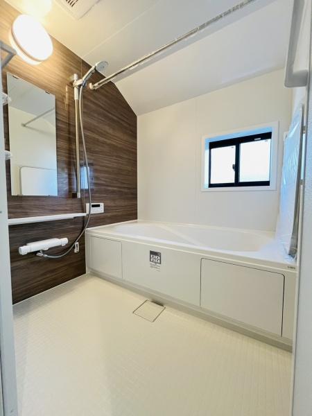 �_�ސ쌧������s���Z���̐V�z��ˌ��Ă̗���