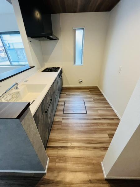 �_�ސ쌧������s�Ï��̐V�z��ˌ��ẴL�b�`��