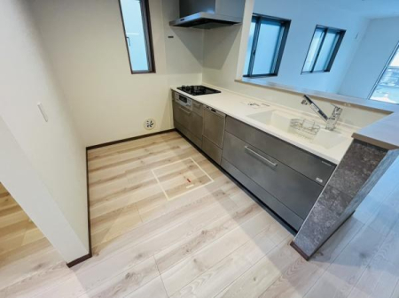 �_�ސ쌧������s�Ï��̐V�z��ˌ��ẴL�b�`��