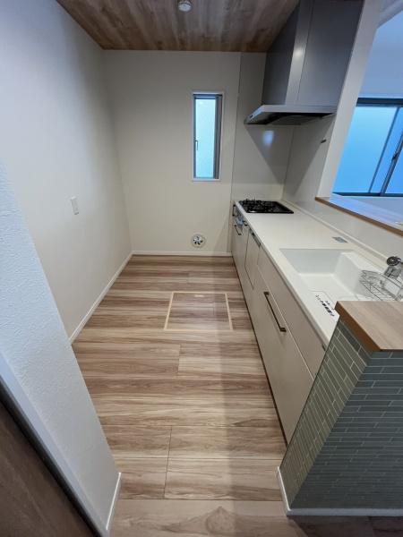 �_�ސ쌧������s�Ï��̐V�z��ˌ��ẴL�b�`��