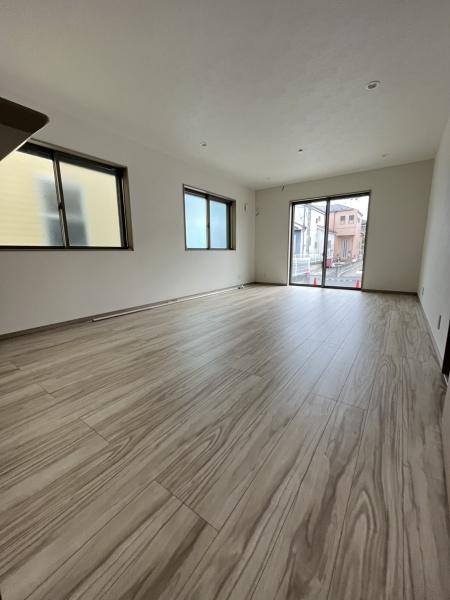 �_�ސ쌧������s�Ï��̐V�z��ˌ��Ẵ��r���O