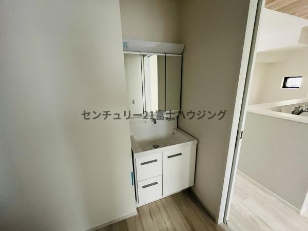 _ސ쌧sac3ڂ̐VzˌĂ̐ʑEʏ