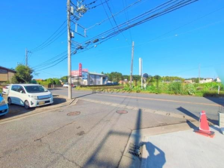 _ސ쌧s̐VzˌĂ̑OʓH܂ތnʐ^